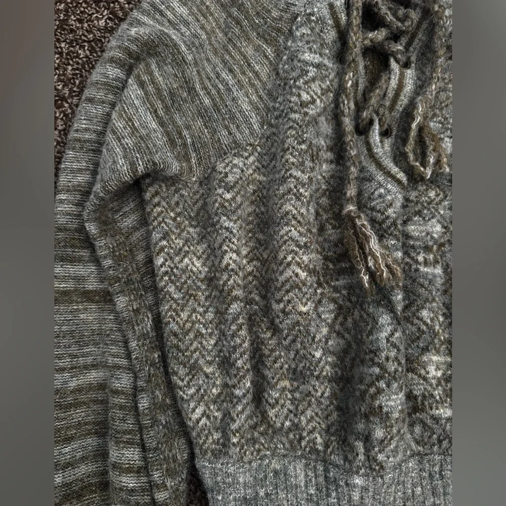 FREE PEOPLE Gray Knit Sweater